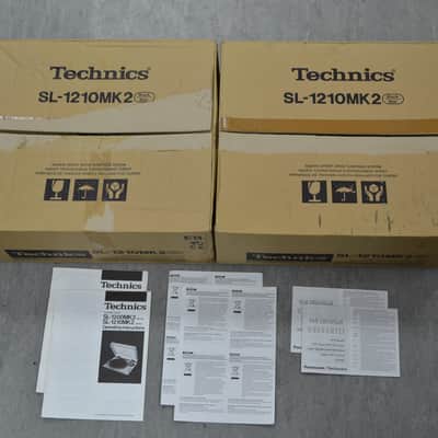 Technics 1210 MK2 Pair of Turntables image 11