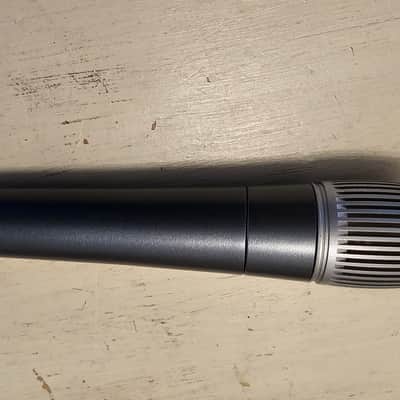 Shure Beta 57 Microphone image 2