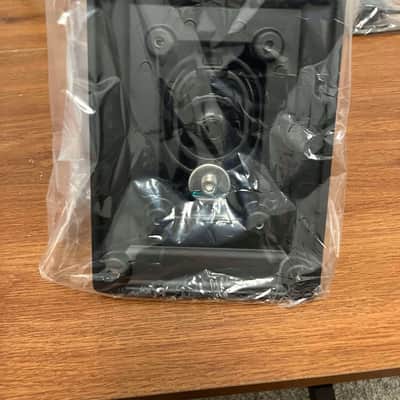 QSC iD8 Intellidock Mounting System image 5