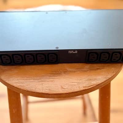 Furman M-10x E Merit Series Power Conditioner image 2