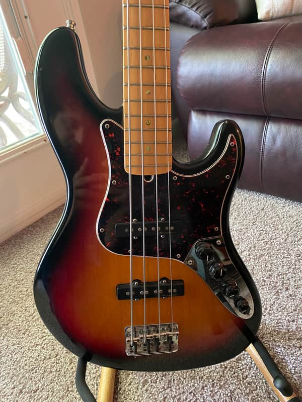 ‘03 Fender American Deluxe Jazz Bass W/HSC image 1