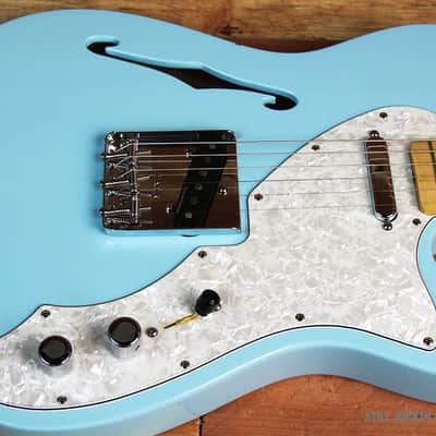 FREE SHIP! FENDER 69 TELECASTER THINLINE + OHSC Rare Daphne Blue F-Hole 7 Pound Tele Guitar image 8
