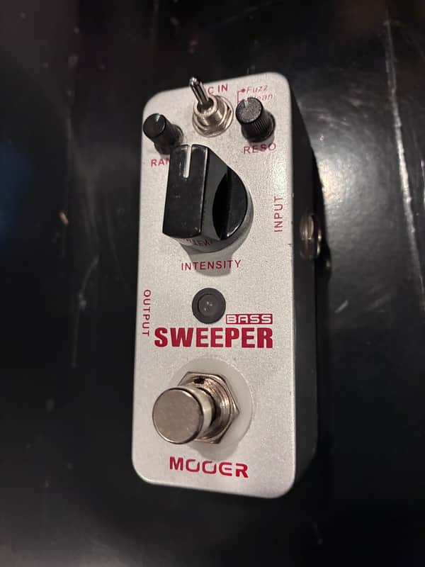 Mooer Bass Sweeper