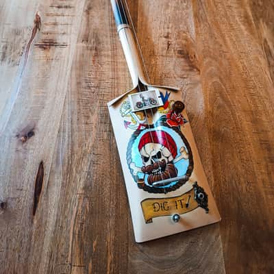 MADE TO ORDER - HANDMADE - Death Tattoo 3 strings Shovel Guitar 2023 - Black image 2