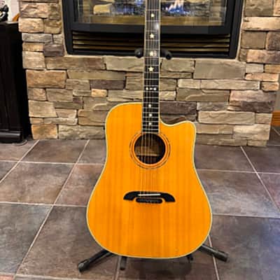 K. YAIRI Masterworks DYM95C - Solid Sitka Spruce/Solid Indian Rosewood/Ebony features image 1