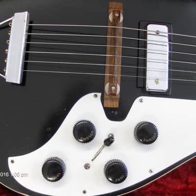 Silvertone Stratotone 1420 1962 Black image 8