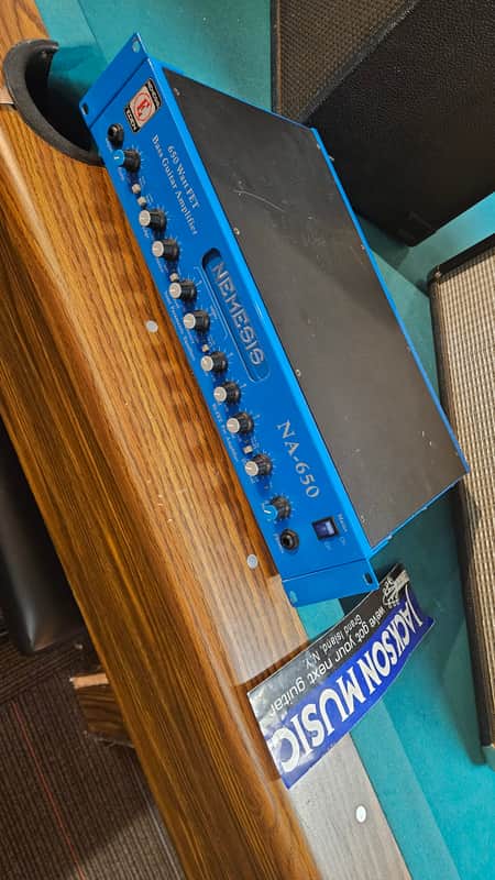Eden Amplification Nemesis NA-650 Watts RMS At 2Ohms image 1