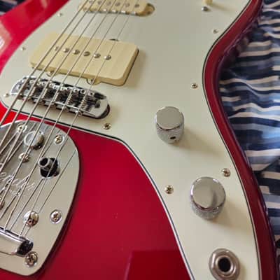 Fender Pawn Shop Bass VI 2013 - 2014 - Candy Apple Red image 3