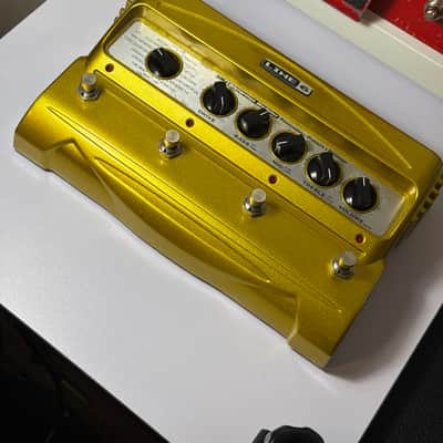 Line 6 DM4 Distortion Modeler | Reverb