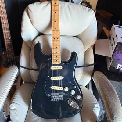 Fender Stratocaster 1976 - Black image 1