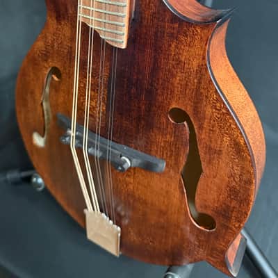 Kentucky KM-606 Standard F-Style Mandolin Walnut Stain w/ Soft Case (684) image 7
