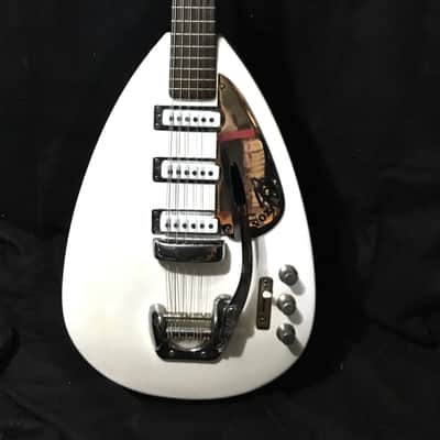 Vox 12 string Teardrop 1965 White image 1