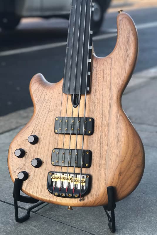 Wal Custom 5 Fretless image 1