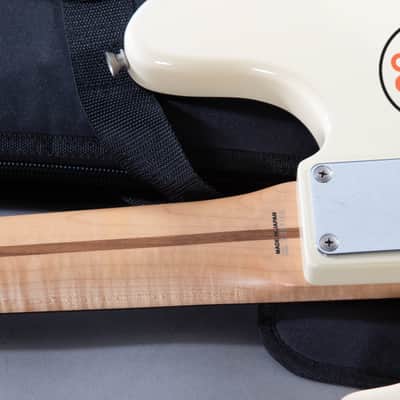 2007 Fender Japan MIJ Aerodyne Jazz Bass AJB Vintage White Matching Headstock image 10