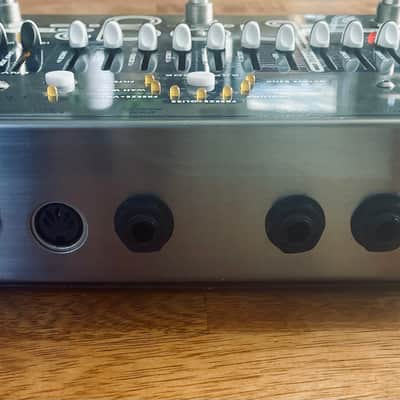 Electro-Harmonix HOG2 Harmonic Octave Generator image 6