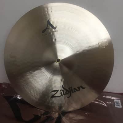 Zildjian 16" A Concert Stage Orchestral Cymbals (Pair) 2010s - Traditional image 3