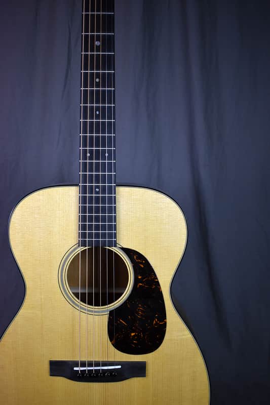 Martin Standard Series 00-18 image 1
