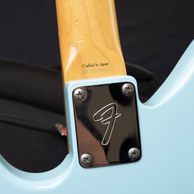 Fender Jagstang Kurt Cobain 2001 - daphné Blue image 7