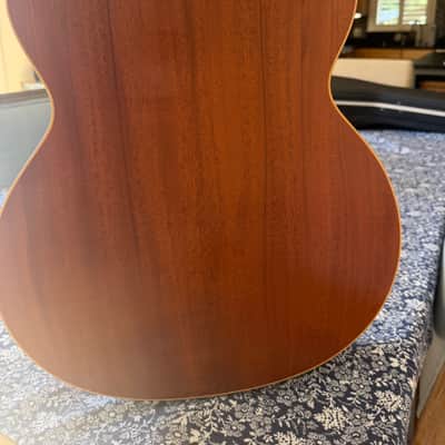 Lowden O22c 2009 - cedar image 4