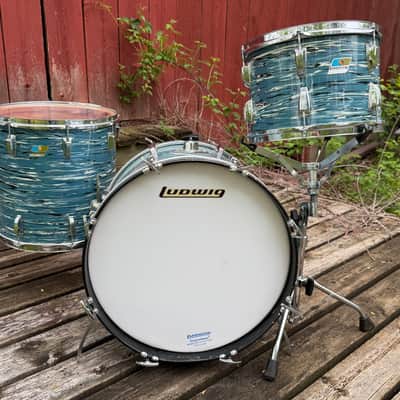 Ludwig 1970 - Blue Oyster “Bowling Ball” Pearl image 2