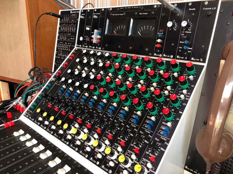 Ex BBC Glensound GSNT1 | 18 D. Outs Recapped | Vintage British Console GSNT1 70's image 1