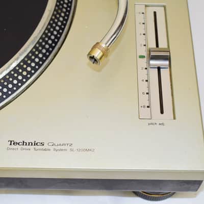 Technics SL-1200MK2 Direct Drive Turntable w/ Odyssey Road Case image 10