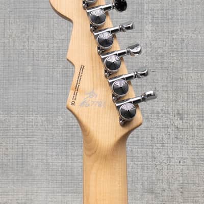 Reverend Six Gun TL Medieval Red Guitar Mint imagen 9