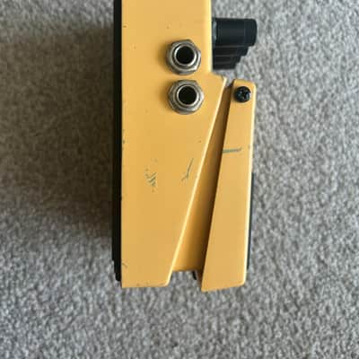 Boss AC-2 Acoustic Simulator (Silver Label) 1997 - 2006 - Yellow image 2