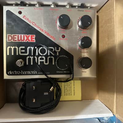 Electro-Harmonix Deluxe Memory Man Vintage Analog Delay MN3005 w