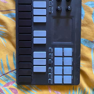 Korg nanoKEY Studio Mobile MIDI Controller Keyboard 2016 - Present - Black image 1