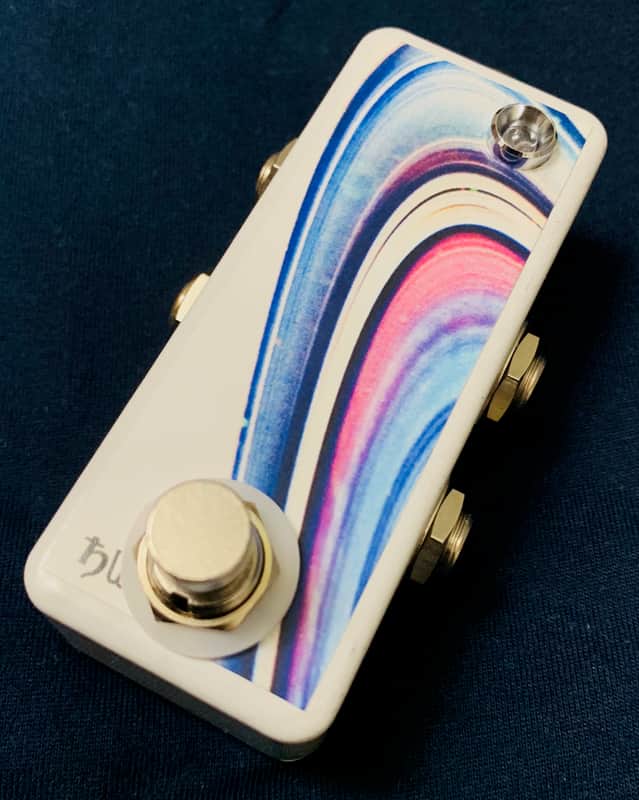 Saturnworks White True Bypass Looper Loop Pedal with a Soft Click Switch & Switchcraft USA Jacks + LED - Handcrafted in California image 1