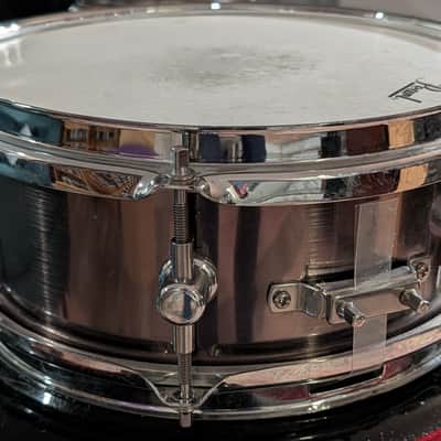 Pearl M80 Popcorn Snare Drum, Poplar Shell, SuperHoops II, 10 x 4, Snappy image 4