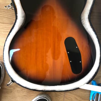 RARE left handed Gibson Midtown bass  2013 Sunburst image 4