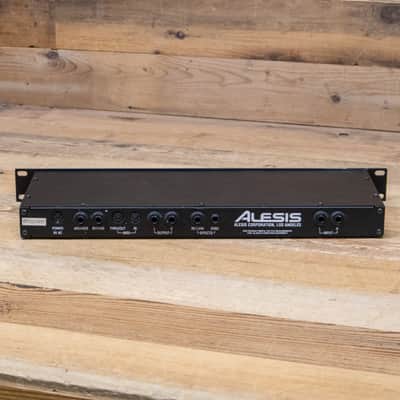 Alesis Quadraverb GT Guitar Effects Processor Reverb FX Rack Quadra-Verb U284396 image 6