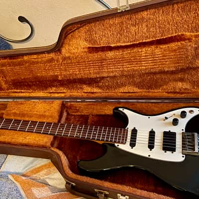 Ibanez Roadstar II RG200 1986 - ORIGINAL CASE! Black Cosmetic issues; perfect function AMAZING ACTION image 1