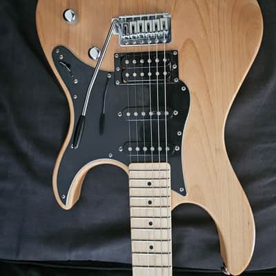 Yamaha PAC112V-YNS Pacifica HSS image 3