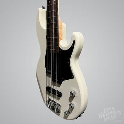 Yamaha BB235VW 5-String Bass Guitar, Vintage White image 4