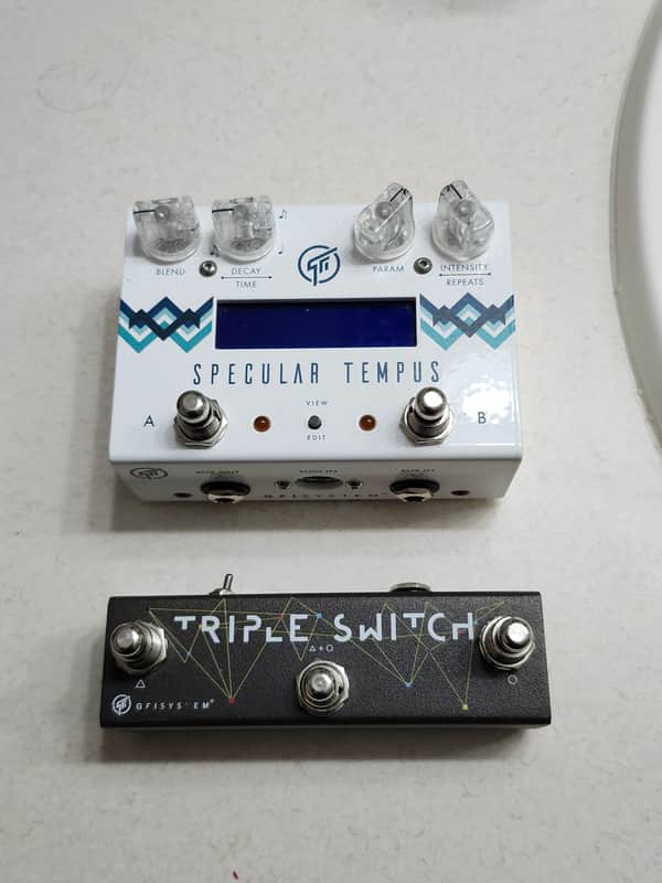 GFI System Specular Tempus w/ Triple Switch image 1