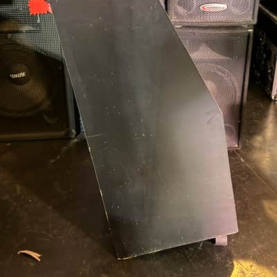 Vintage Middle Atlantic / Raxxess 12U Studio Rack Cabinet - Slanted Desktop/Floor Enclosure - Good Condition image 4