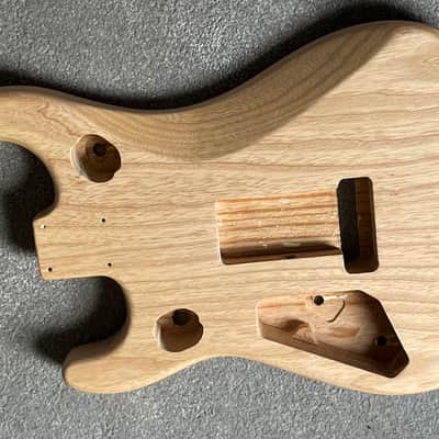 EVH ash 5150 guitar body image 4