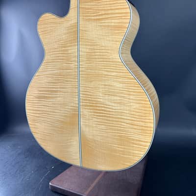 Takamine GJ72CE-12 NAT G70 Series 12-String Jumbo Cutaway Acoustic/Electric Guitar 2010s Natural Gloss image 9