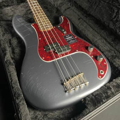 Fender Vintera II Road Worn '60s Precision Bass, Rosewood - Charcoal Frost Metallic image 2