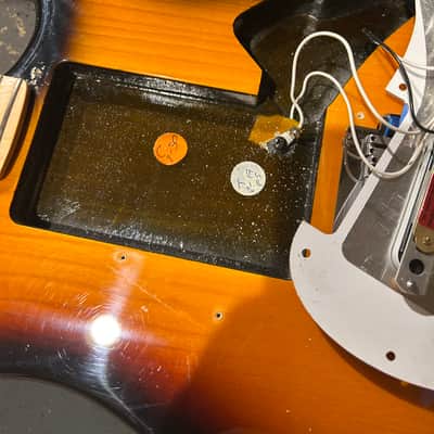 Fender Strat Plus Deluxe with Maple Fretboard 1990 - 1998 - Antique Burst image 9