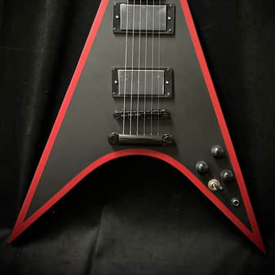 Rafferty Rocket Man III 2025 - Satin black with red trim image 4