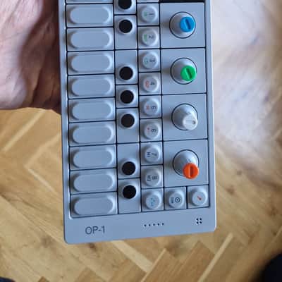 Teenage Engineering OP-1 image 2