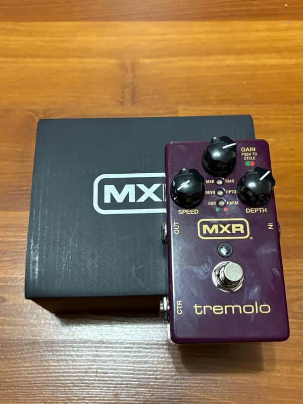 MXR M305 Tremolo