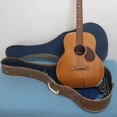 Vintage 1940s Regal Junior Jumbo Flattop Acoustic Guitar Project High Action & Chipped Kluson Tuner Buttons Lots Of Protentional Rare Original Chipboard Case & Case Candy image 1