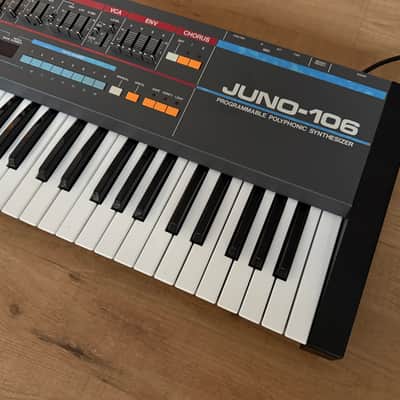Roland Juno-106 61-Key Programmable Polyphonic Synthesizer (Full service / Warranty) image 8