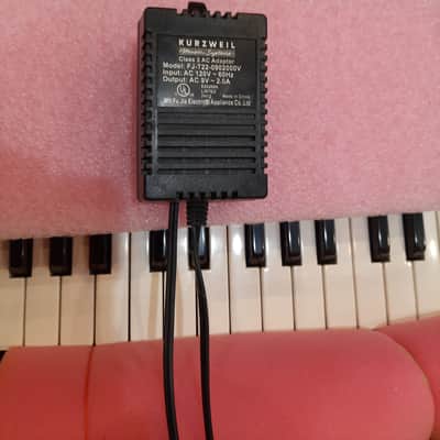 Kurzweil KME  61  Note Keyboard with new sustain pedal image 8