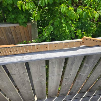 B-Stock T-Style Guitar Neck - Quartersawn Roasted Maple, Black Binding, Jescar Medium Jumbo Frets, 42mm Nut image 10